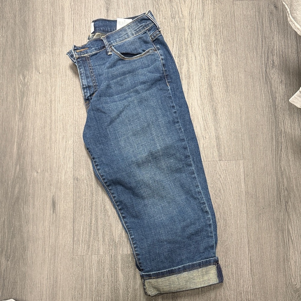 Classic Blue Women's Jeans capris